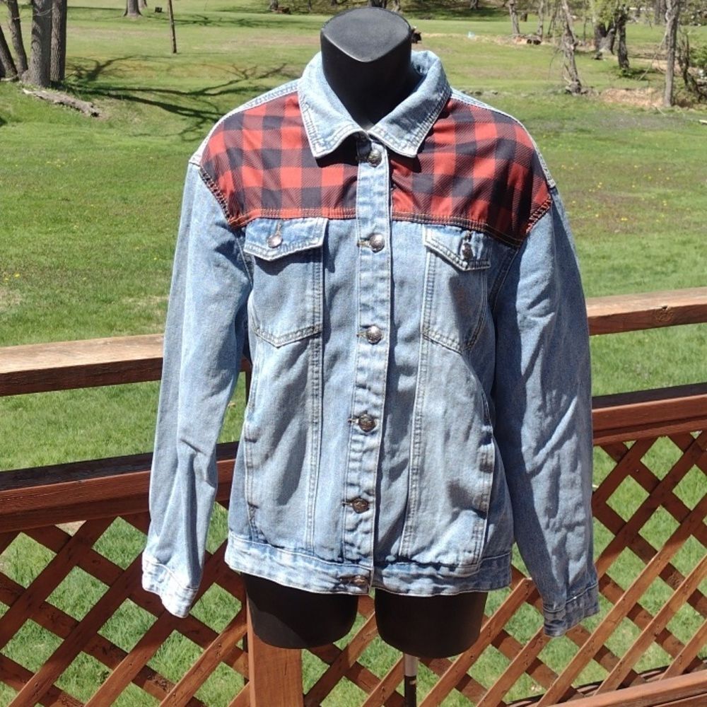 Crazy Train Denim Jean Jacket with Buffalo Plaid Panels Size Large
